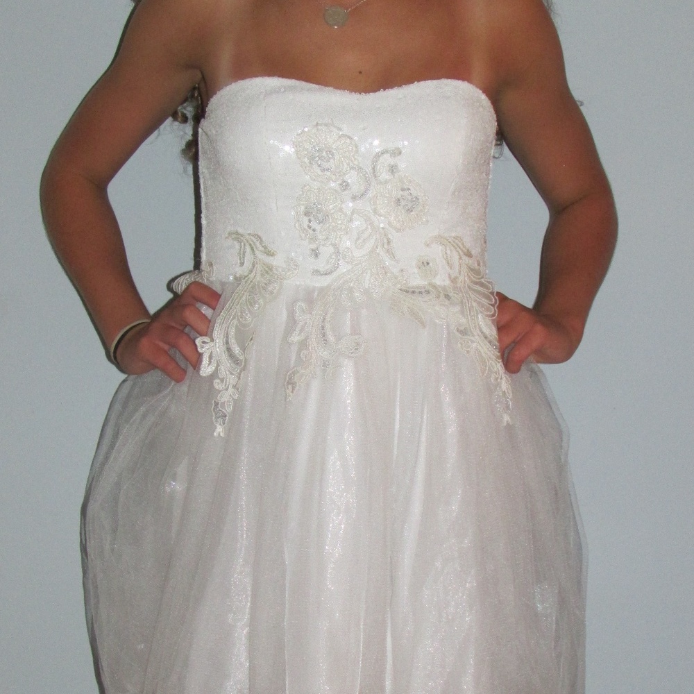 Minuet White Sequin Mini Prom Dress
